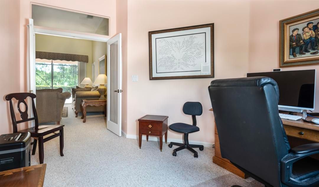 Activo con contrato: $699,000 (3 camas, 2 baños, 2419 Pies cuadrados)