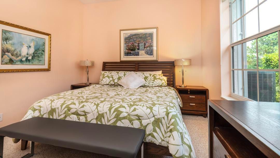 Activo con contrato: $699,000 (3 camas, 2 baños, 2419 Pies cuadrados)