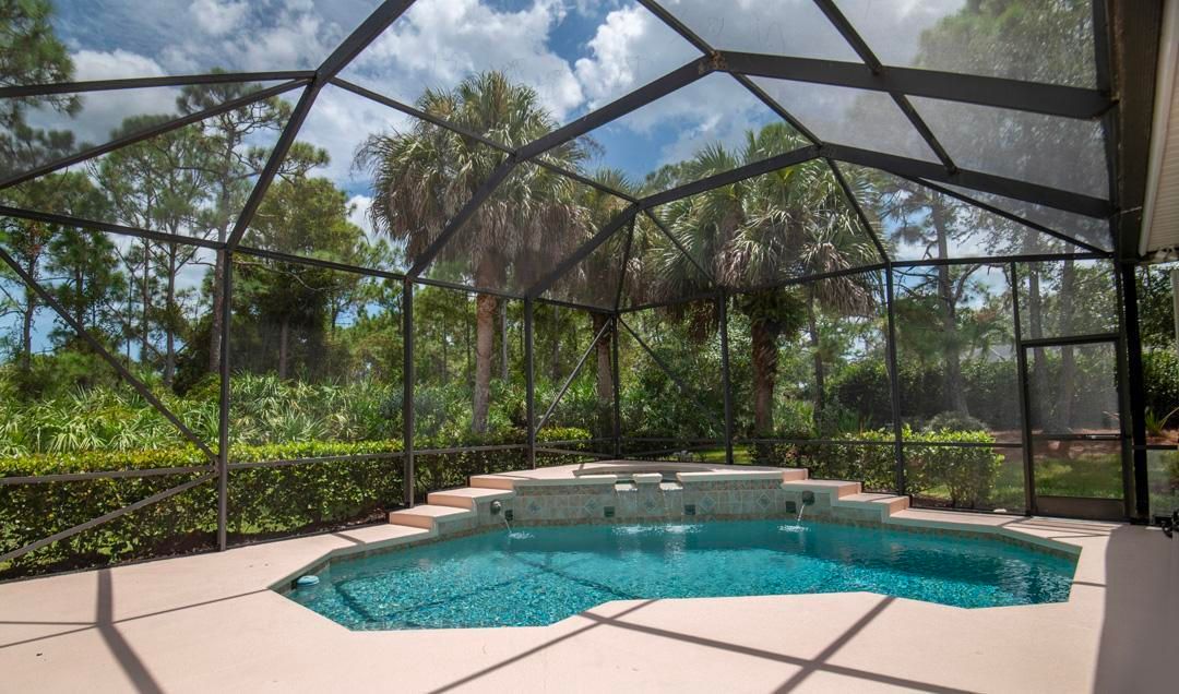 Activo con contrato: $699,000 (3 camas, 2 baños, 2419 Pies cuadrados)