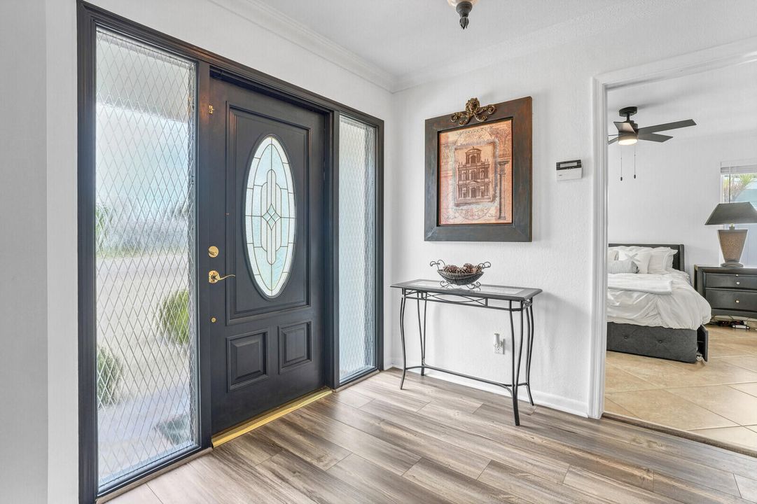 Active With Contract: $799,900 (4 beds, 2 baths, 1944 Square Feet)