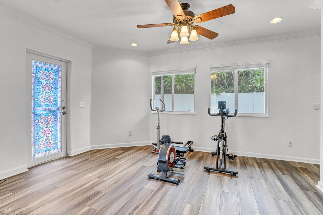 Active With Contract: $799,900 (4 beds, 2 baths, 1944 Square Feet)