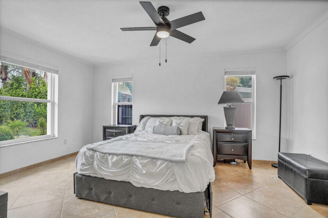 Active With Contract: $799,900 (4 beds, 2 baths, 1944 Square Feet)