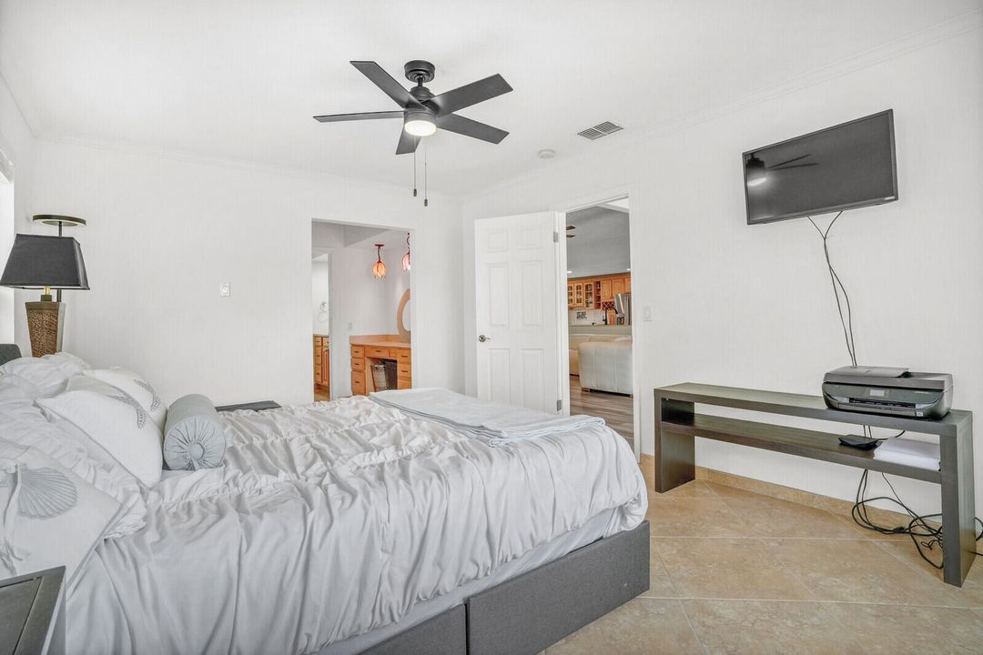 Active With Contract: $799,900 (4 beds, 2 baths, 1944 Square Feet)