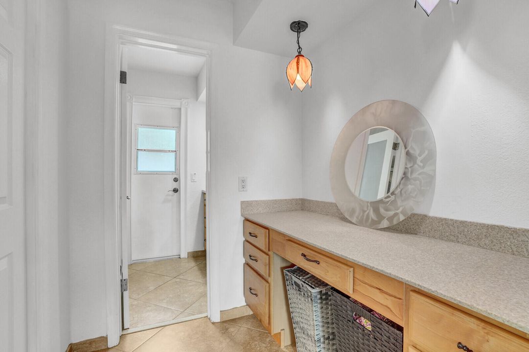 Active With Contract: $799,900 (4 beds, 2 baths, 1944 Square Feet)