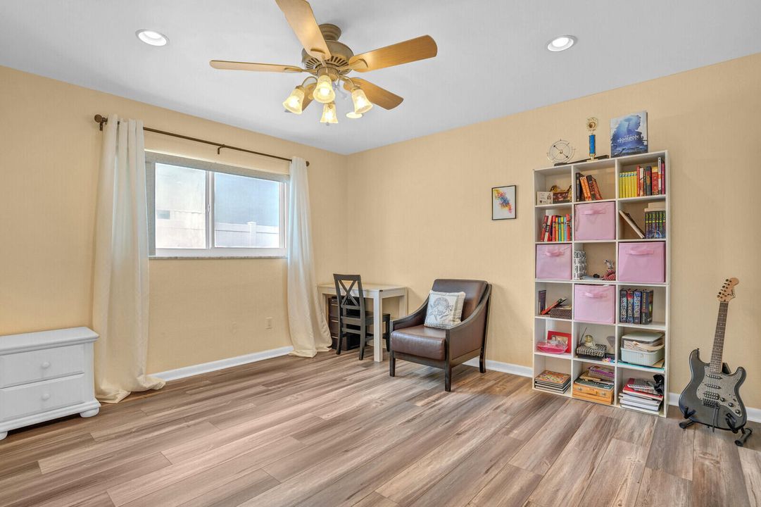 Active With Contract: $799,900 (4 beds, 2 baths, 1944 Square Feet)