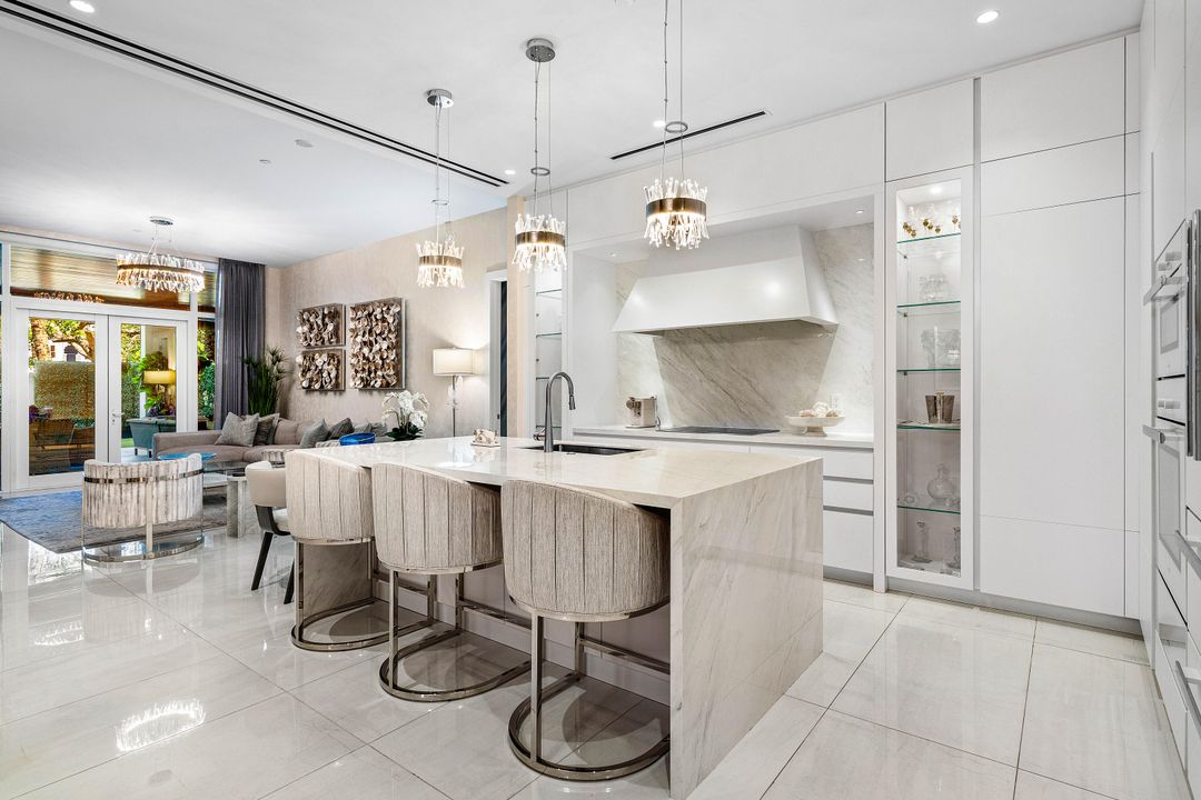 В аренду: $25,000 (2 спален, 2 ванн, 1850 Квадратных фут)