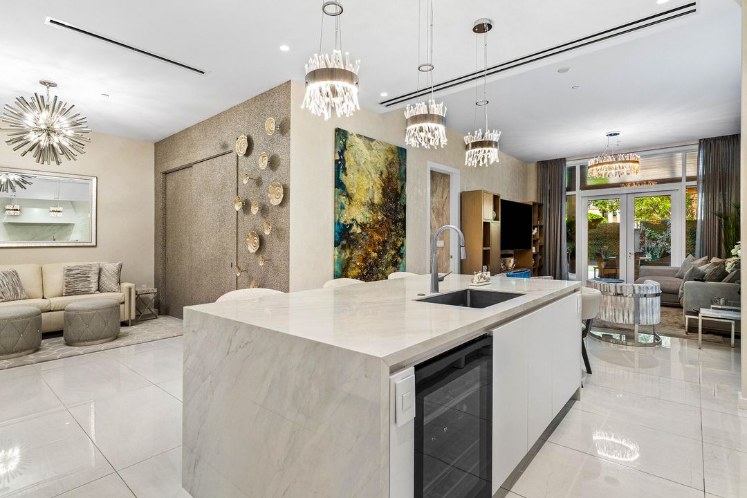 В аренду: $25,000 (2 спален, 2 ванн, 1850 Квадратных фут)