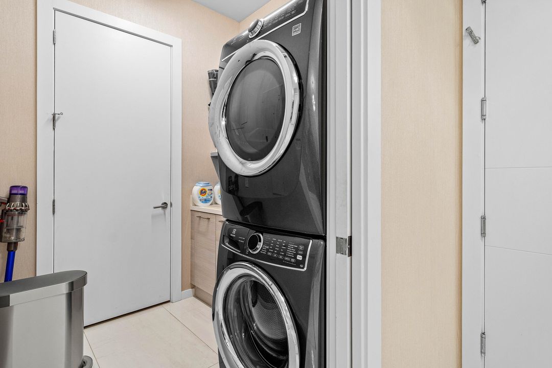 В аренду: $25,000 (2 спален, 2 ванн, 1850 Квадратных фут)