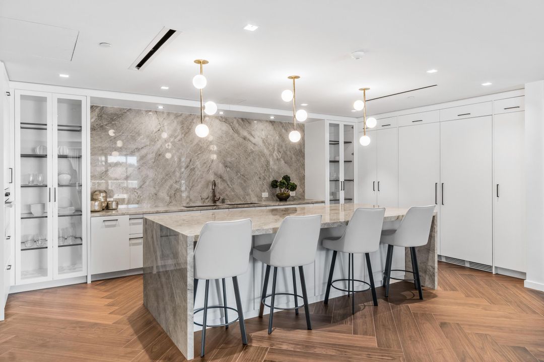 В аренду: $25,000 (2 спален, 2 ванн, 1850 Квадратных фут)