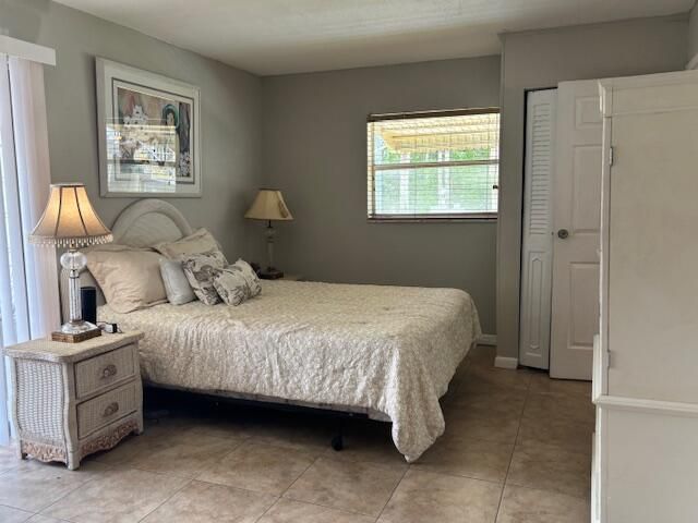 For Sale: $74,900 (1 beds, 1 baths, 828 Square Feet)