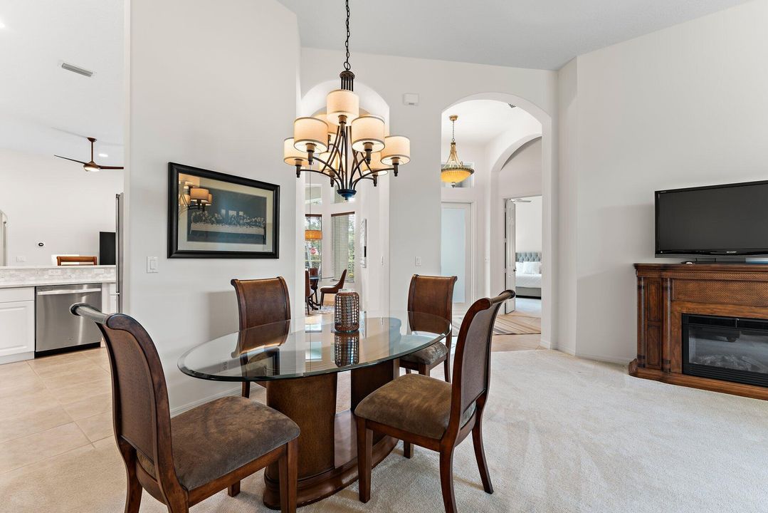 Active With Contract: $829,000 (3 beds, 3 baths, 2695 Square Feet)