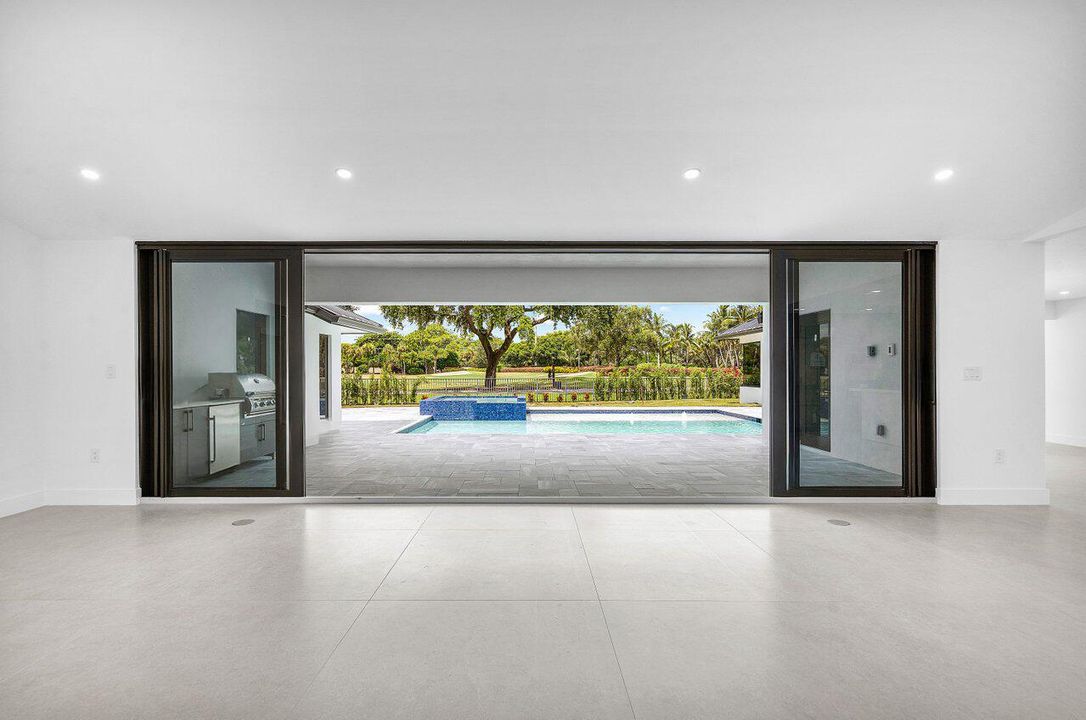 待售: $4,299,900 (4 贝兹, 4 浴室, 4120 平方英尺)