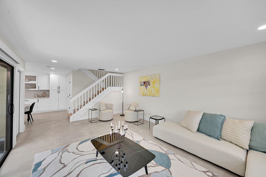 На продажу: $425,000 (2 спален, 2 ванн, 1272 Квадратных фут)