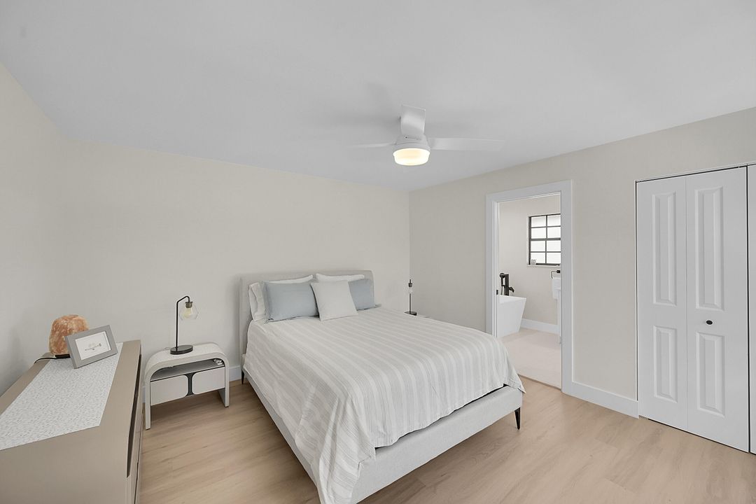 На продажу: $425,000 (2 спален, 2 ванн, 1272 Квадратных фут)