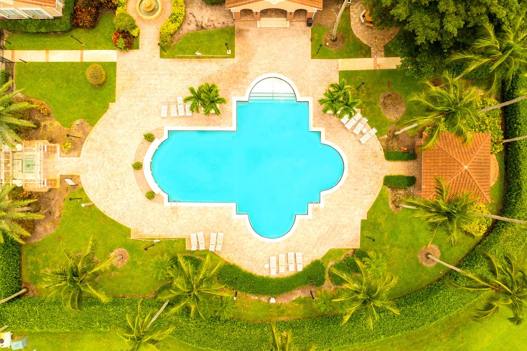 Active With Contract: $204,900 (1 beds, 1 baths, 729 Square Feet)