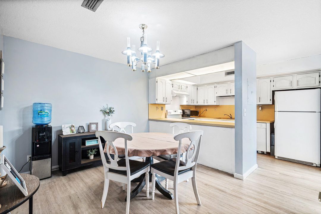 For Sale: $322,499 (2 beds, 2 baths, 1680 Square Feet)