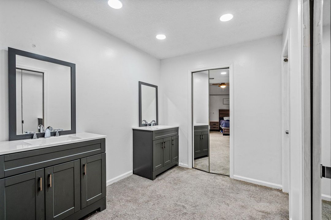 For Sale: $322,499 (2 beds, 2 baths, 1680 Square Feet)