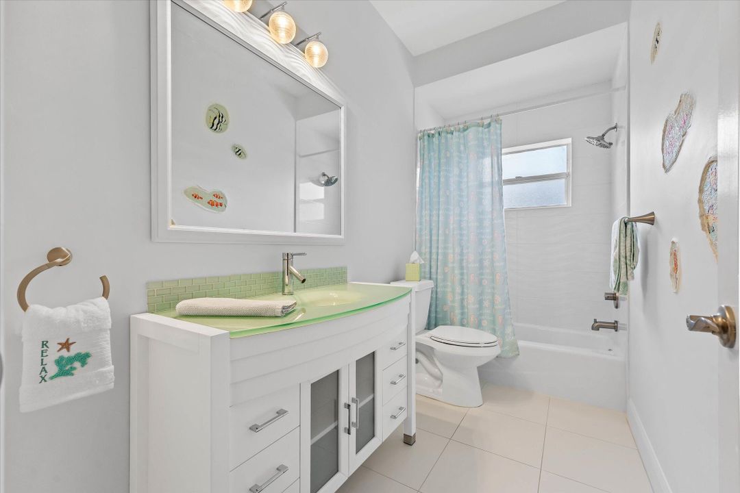 На продажу: $1,995,000 (3 спален, 2 ванн, 3337 Квадратных фут)