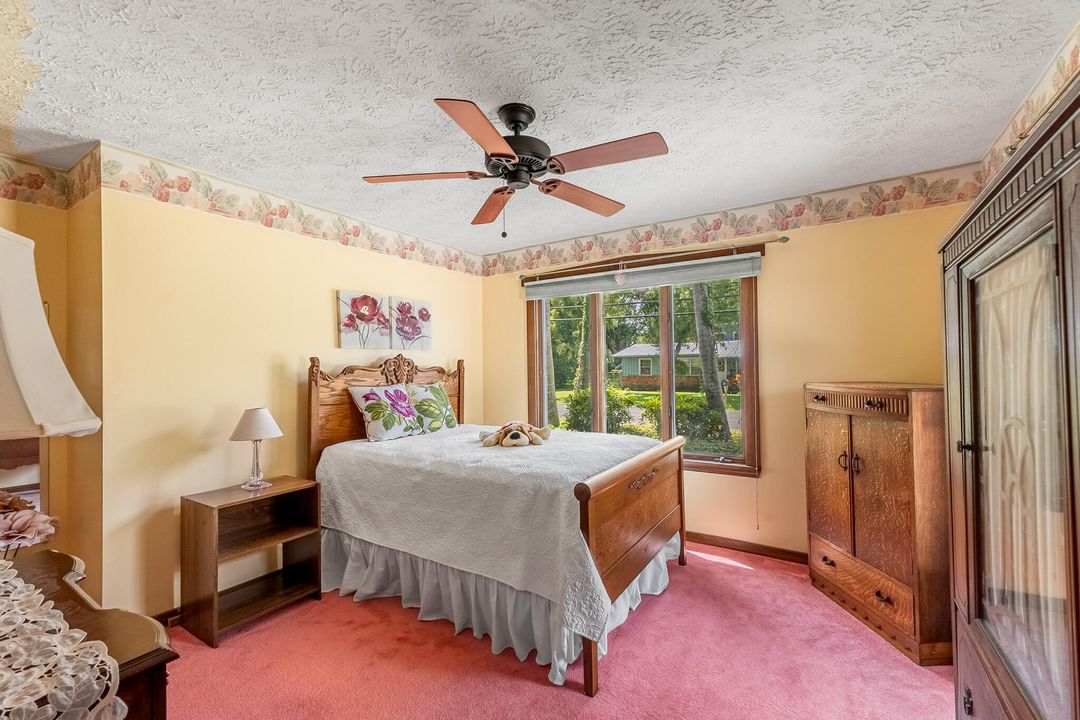 For Sale: $675,000 (3 beds, 2 baths, 3002 Square Feet)