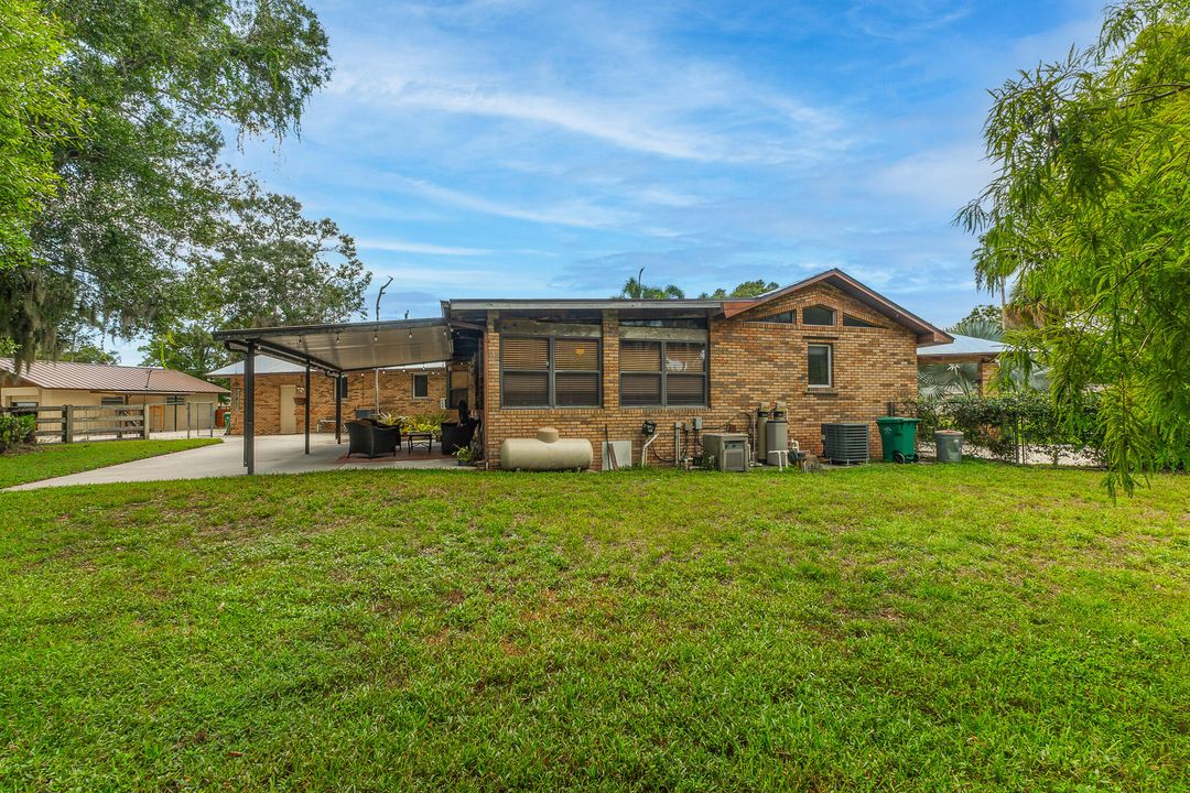 For Sale: $675,000 (3 beds, 2 baths, 3002 Square Feet)