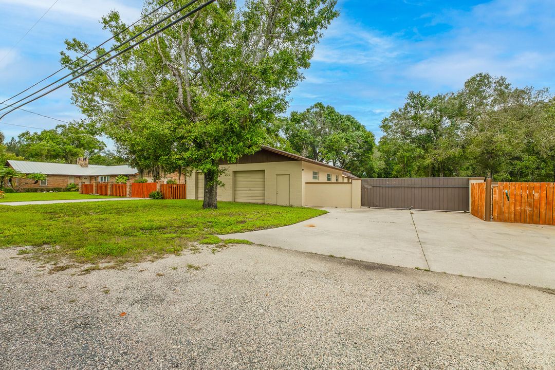 For Sale: $675,000 (3 beds, 2 baths, 3002 Square Feet)