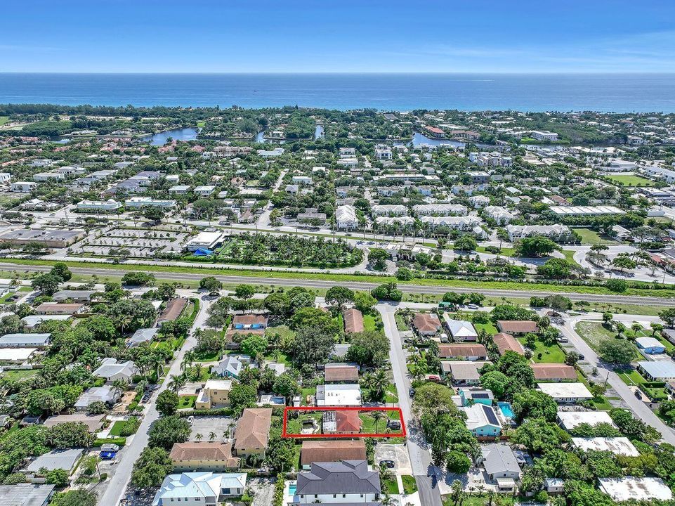 合同活跃: $750,000 (2 贝兹, 1 浴室, 1285 平方英尺)