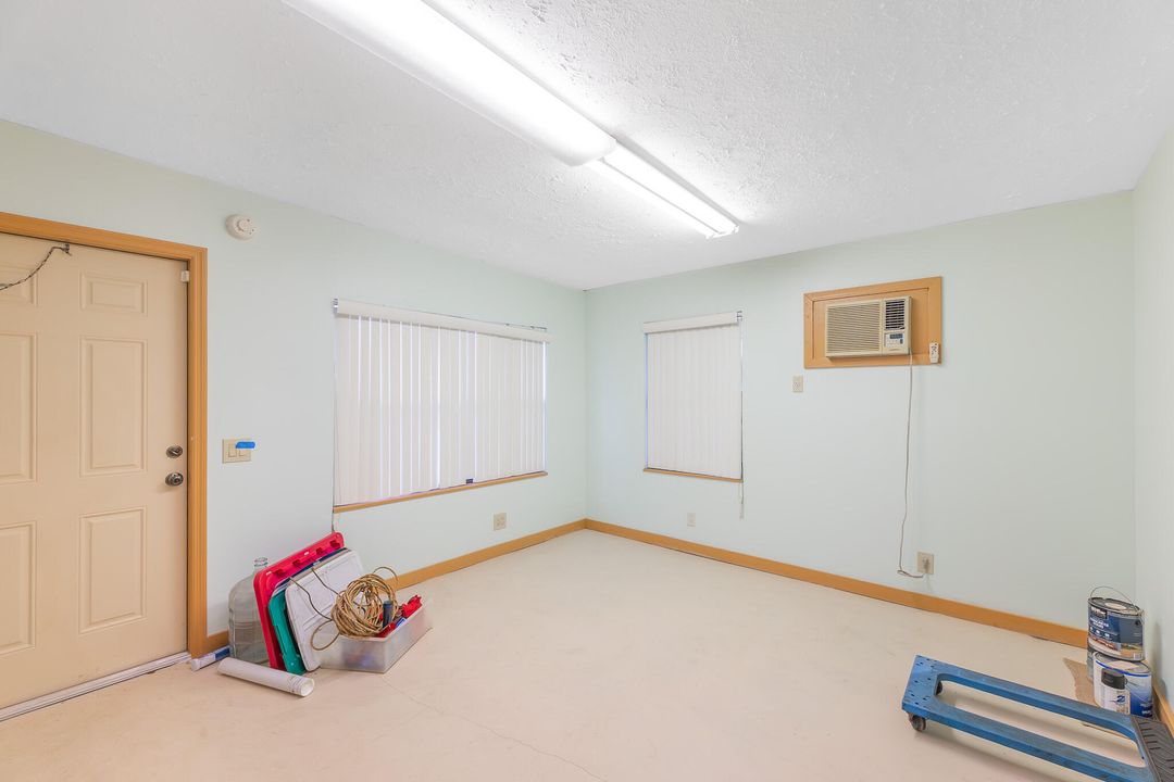 For Sale: $675,000 (3 beds, 2 baths, 3002 Square Feet)