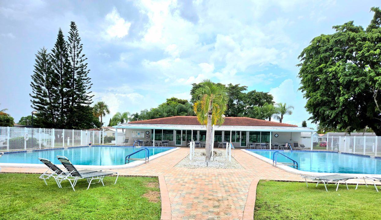 En Venta: $299,000 (2 camas, 1 baños, 1074 Pies cuadrados)