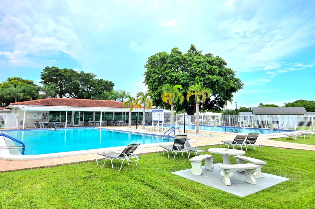 En Venta: $299,000 (2 camas, 1 baños, 1074 Pies cuadrados)