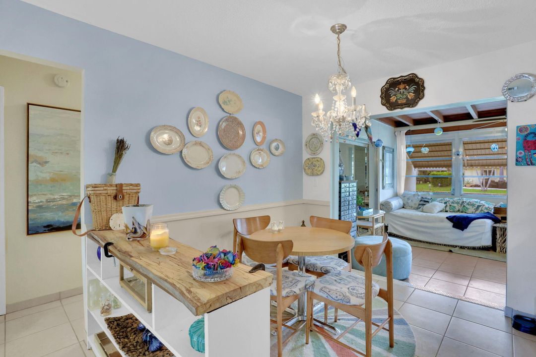 En Venta: $299,000 (2 camas, 1 baños, 1074 Pies cuadrados)