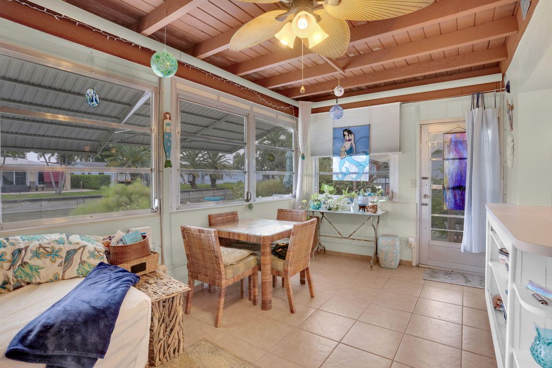 En Venta: $299,000 (2 camas, 1 baños, 1074 Pies cuadrados)