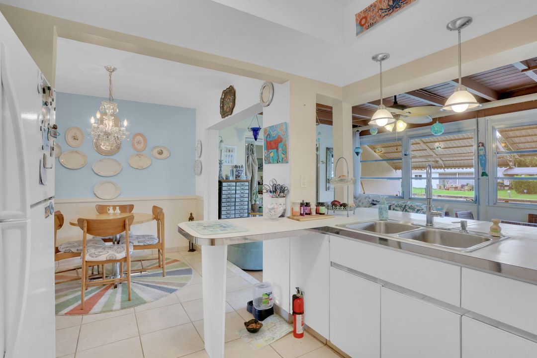 En Venta: $299,000 (2 camas, 1 baños, 1074 Pies cuadrados)