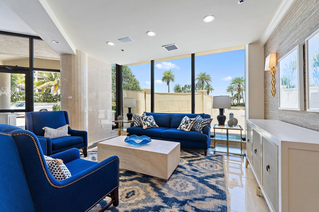 Active With Contract: $3,370,000 (4 beds, 4 baths, 3955 Square Feet)