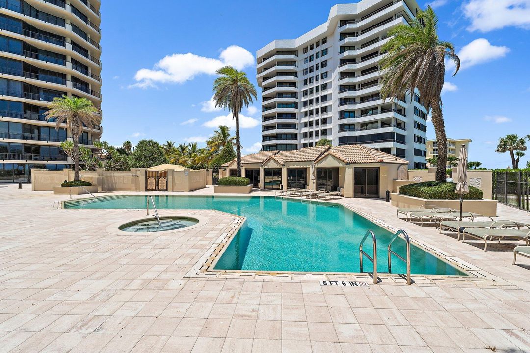 Active With Contract: $3,370,000 (4 beds, 4 baths, 3955 Square Feet)