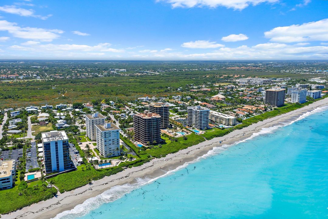 Active With Contract: $3,370,000 (4 beds, 4 baths, 3955 Square Feet)