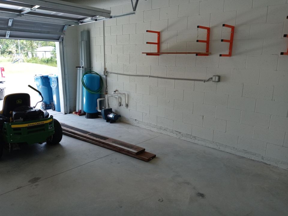 待售: $265,000 (2 贝兹, 2 浴室, 1239 平方英尺)