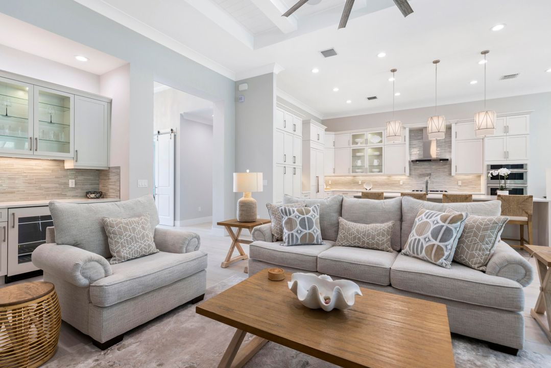 Active With Contract: $2,095,000 (3 beds, 3 baths, 3096 Square Feet)