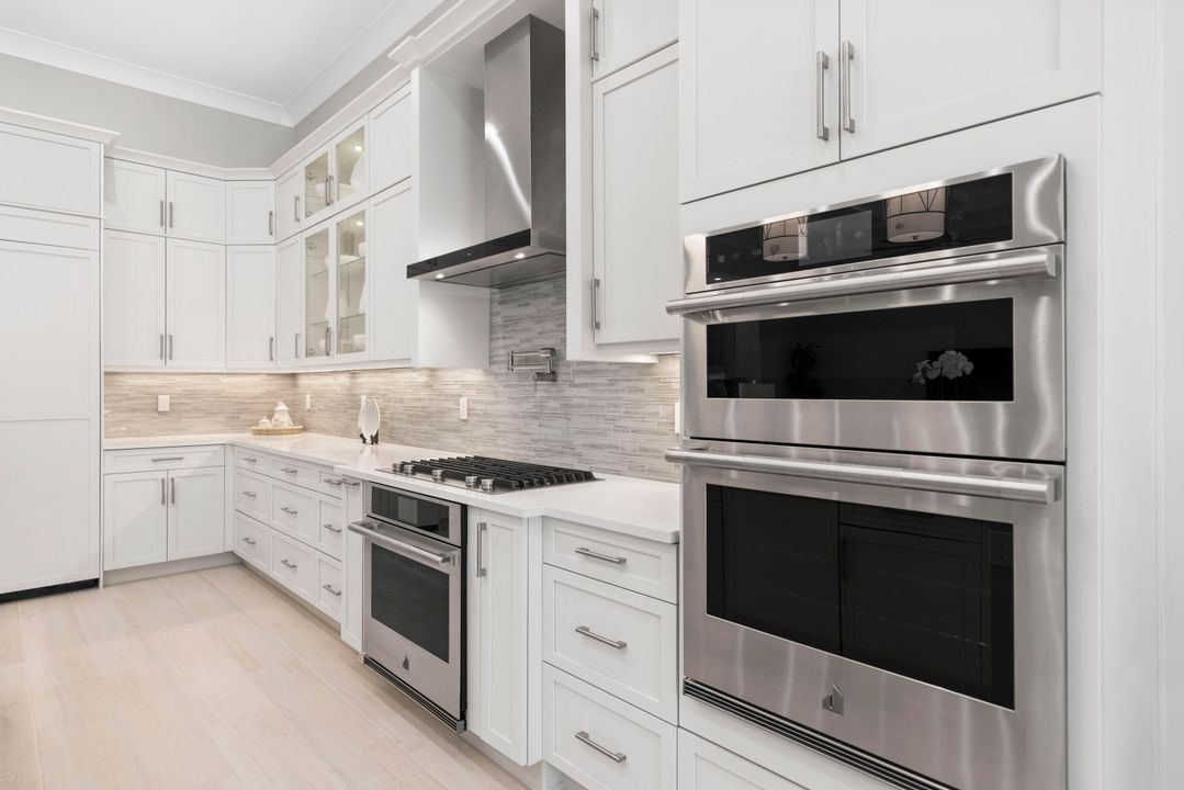 Active With Contract: $2,095,000 (3 beds, 3 baths, 3096 Square Feet)