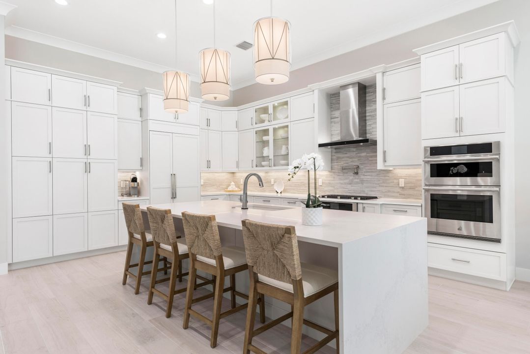 Active With Contract: $2,095,000 (3 beds, 3 baths, 3096 Square Feet)