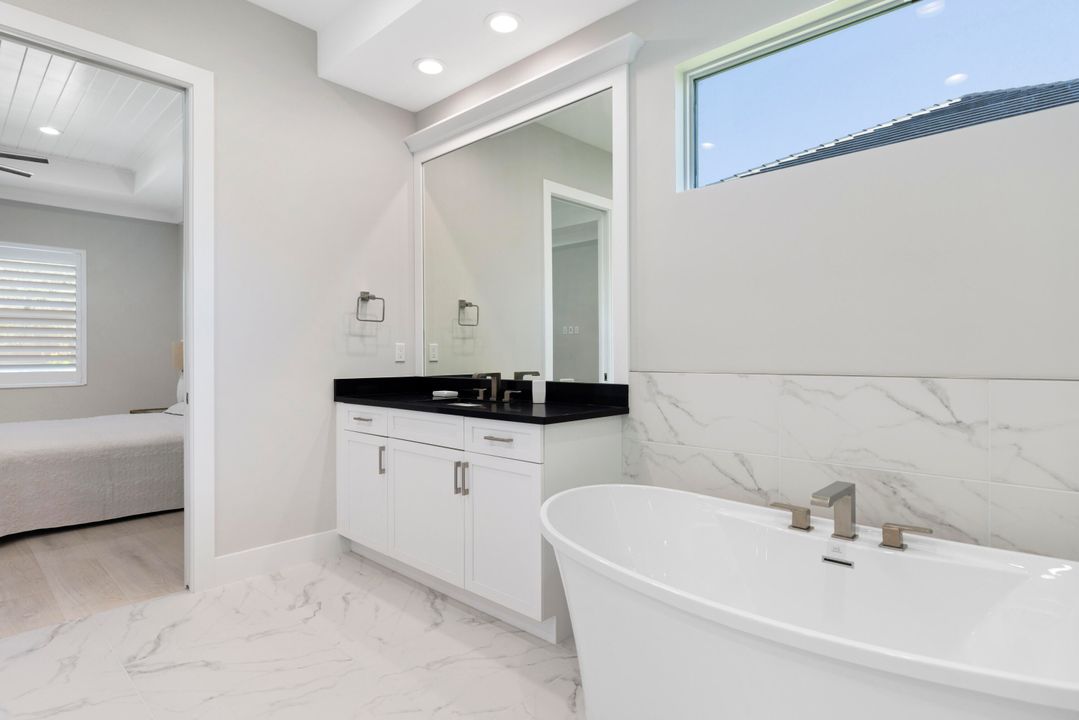 Active With Contract: $2,095,000 (3 beds, 3 baths, 3096 Square Feet)