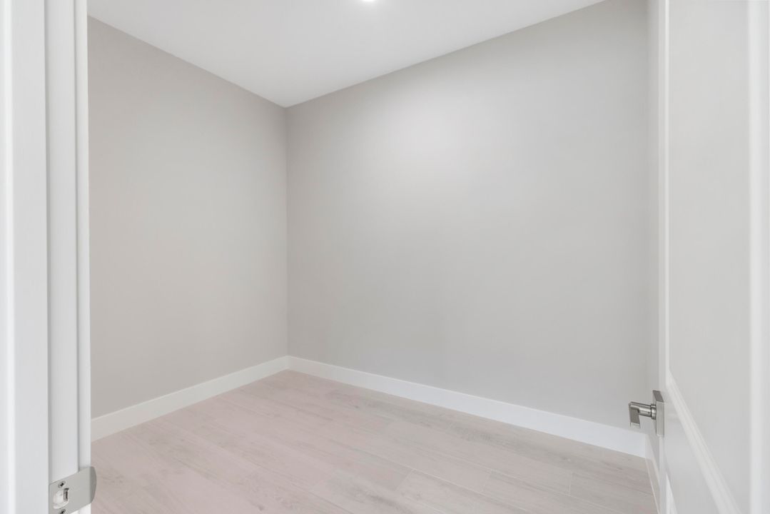 Active With Contract: $2,095,000 (3 beds, 3 baths, 3096 Square Feet)