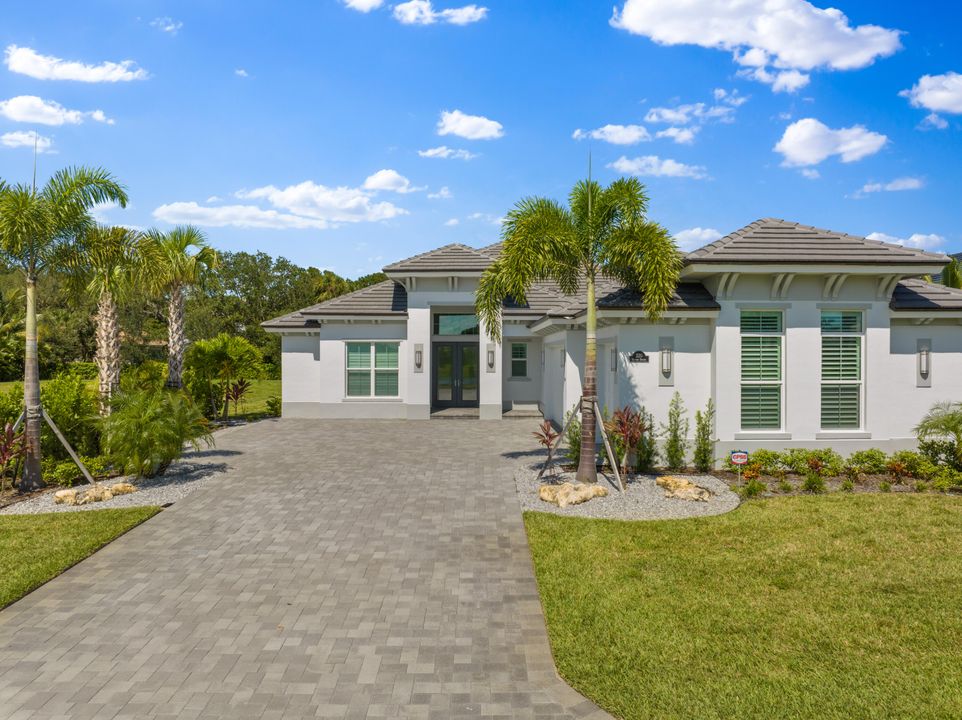 Active With Contract: $2,095,000 (3 beds, 3 baths, 3096 Square Feet)