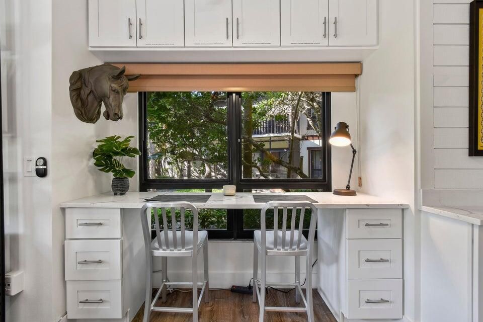 出租: $3,850 (1 贝兹, 1 浴室, 500 平方英尺)