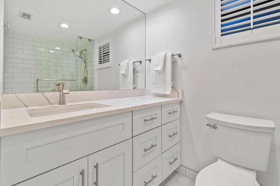 出租: $3,850 (1 贝兹, 1 浴室, 500 平方英尺)