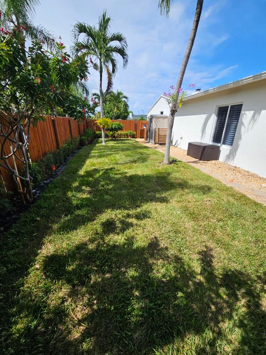 合同活跃: $1,082,000 (3 贝兹, 2 浴室, 1705 平方英尺)