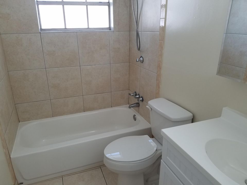 En Venta: $975,000 (0 camas, 0 baños, 2389 Pies cuadrados)