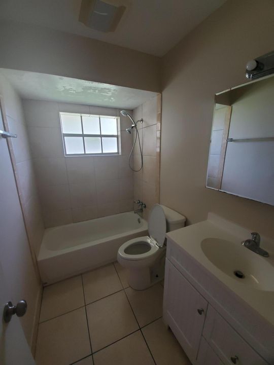 En Venta: $975,000 (0 camas, 0 baños, 2389 Pies cuadrados)