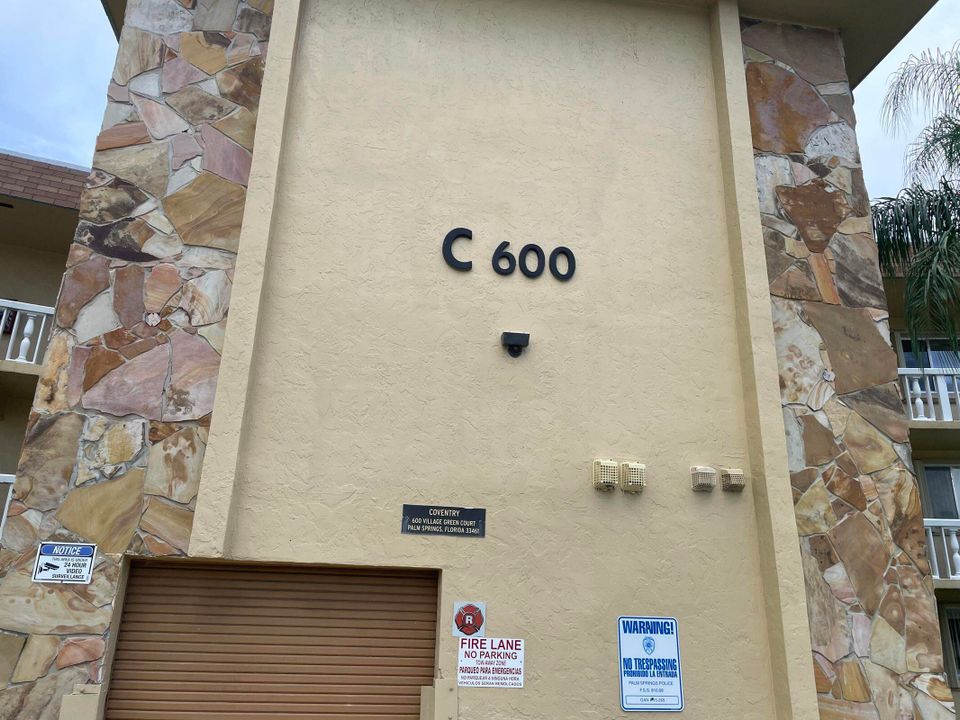 Недавно продано: $99,000 (1 спален, 1 ванн, 650 Квадратных фут)