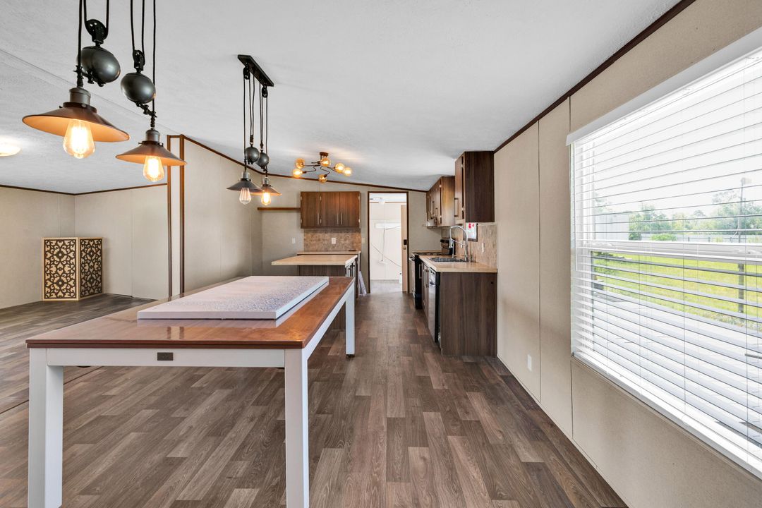 For Sale: $499,000 (8 beds, 5 baths, 3444 Square Feet)