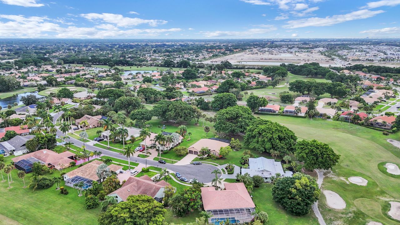 Active With Contract: $995,000 (3 beds, 2 baths, 2529 Square Feet)